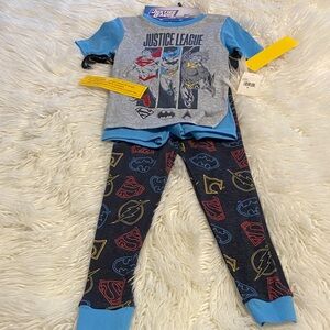 Justice League Kids Pajama Set size 6 brand new two set